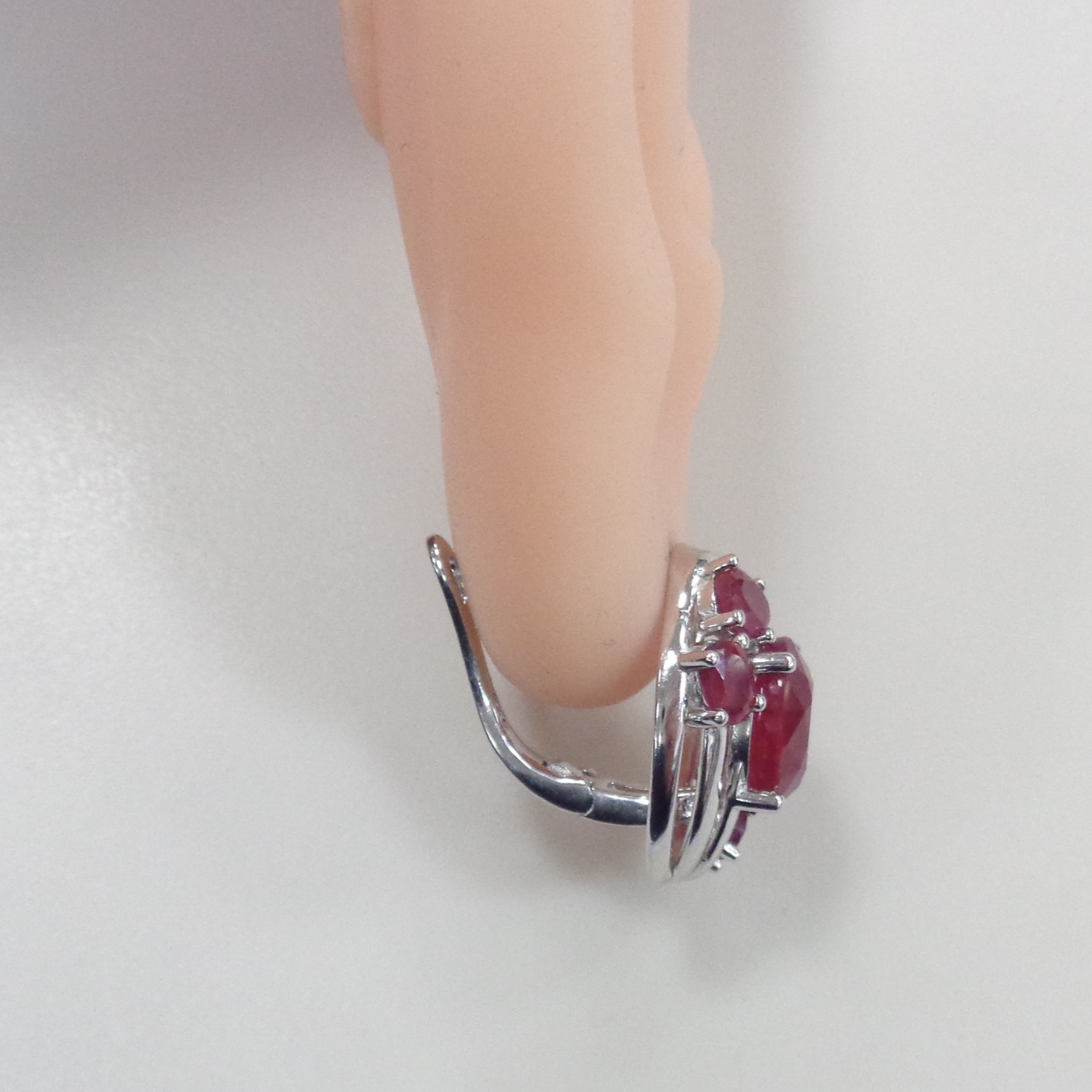 Серебряные серьги с рубинами